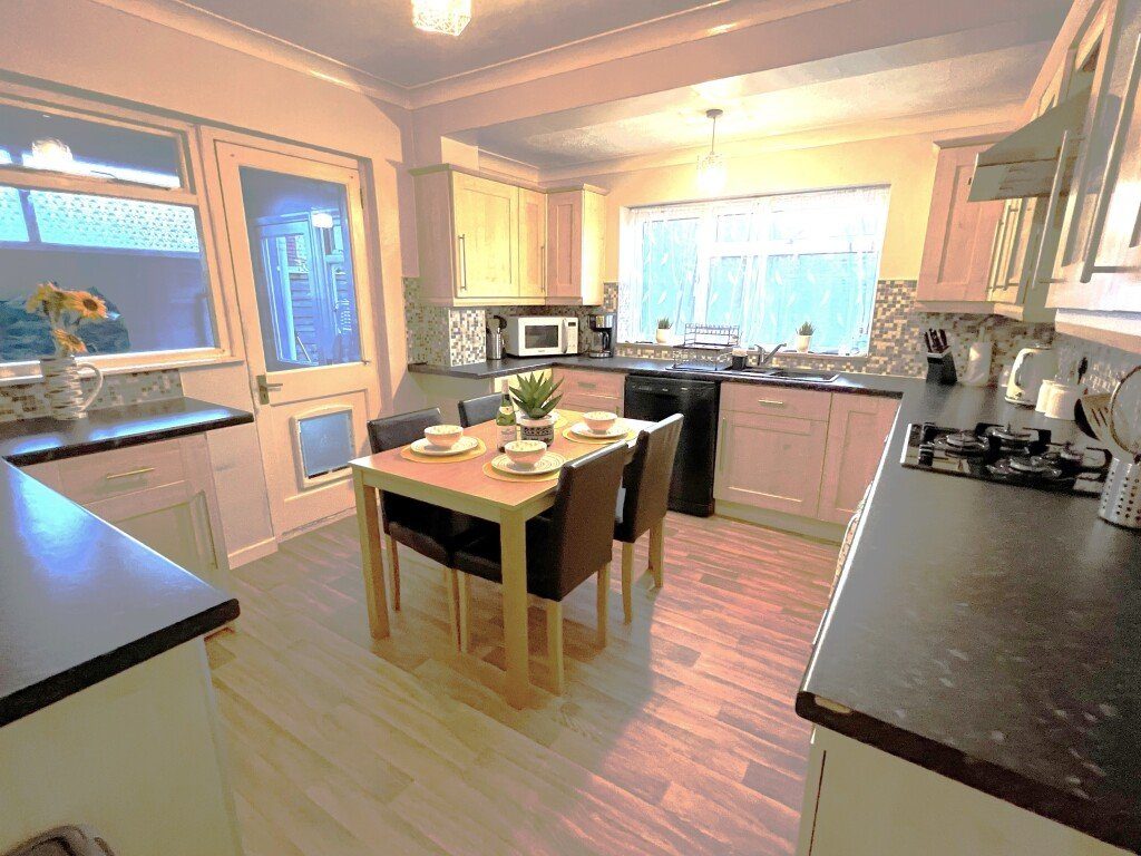 Seaside House Lancing photo
